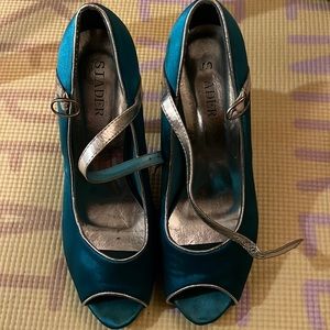 Used high heels shoes